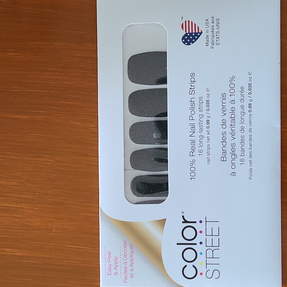 BNIB, color Street nail strips